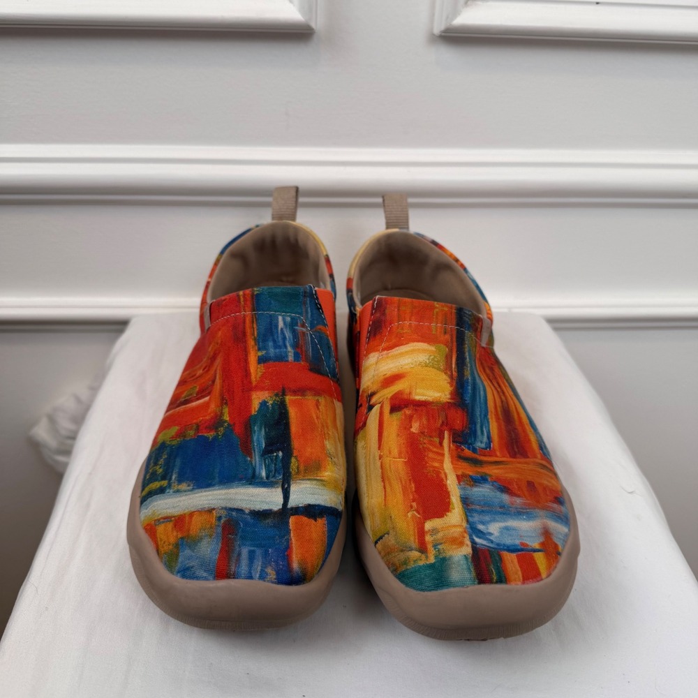 UIN Toledo Women Art Painted Canvas Slip On Shoes Multicolor Abstract Size 9